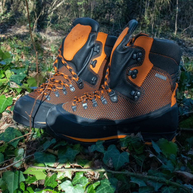 Jalas Wolf 1988 Chainsaw Boots | Sorbus International Ltd.